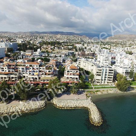 Sunrise Arches Apartments 레메소스 외부 사진