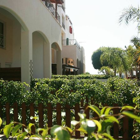 Sunrise Arches Apartments 레메소스 외부 사진