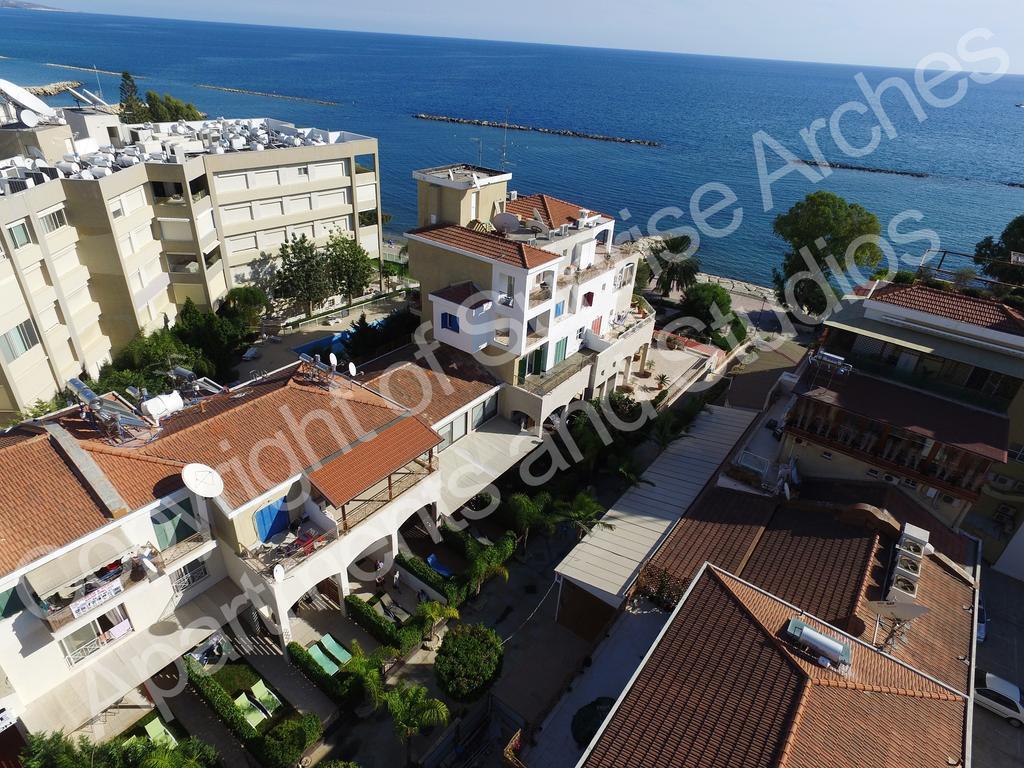 Sunrise Arches Apartments 레메소스 외부 사진