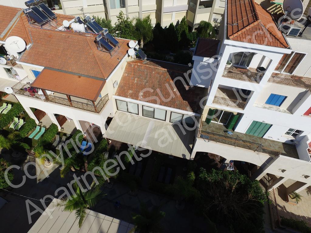 Sunrise Arches Apartments 레메소스 외부 사진