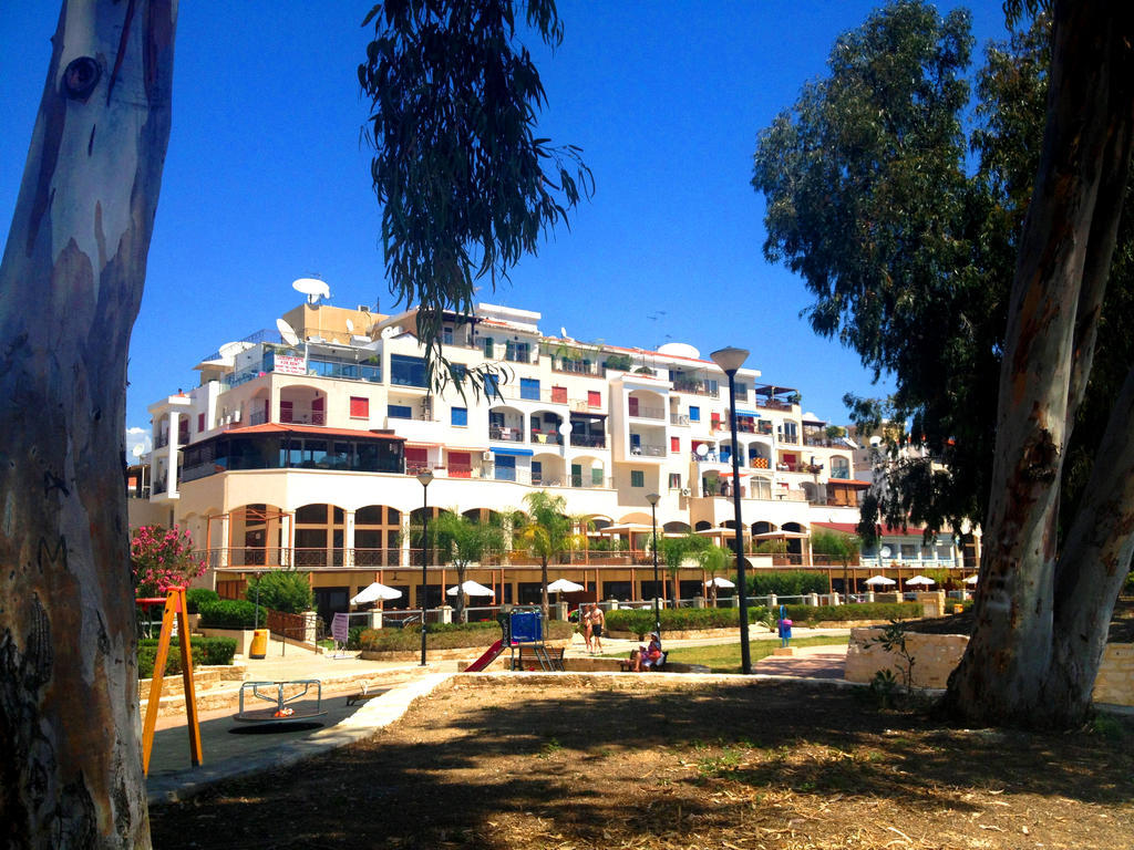 Sunrise Arches Apartments 레메소스 외부 사진